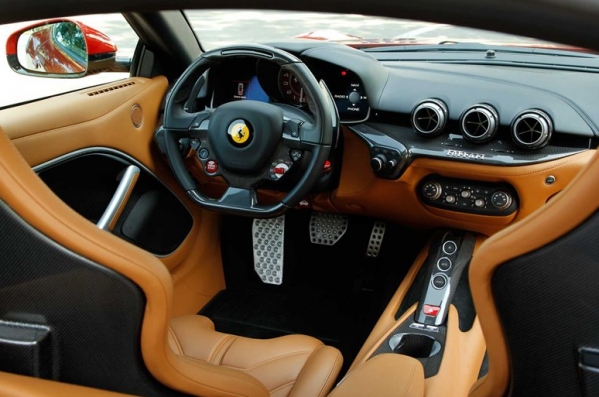 https://www.whatcar.lv/cars/Ferrari/F12 Coupe/1345800898-14812121250291.jpg
